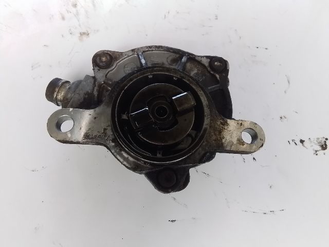 bontott RENAULT MASTER Vákumpumpa