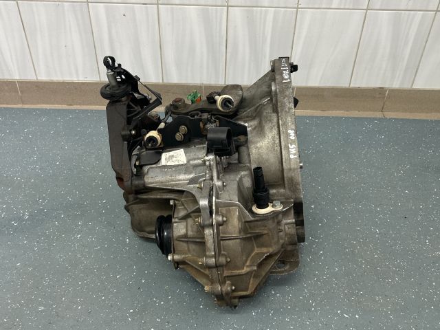 bontott RENAULT MASTER Váltó (Mechanikus)