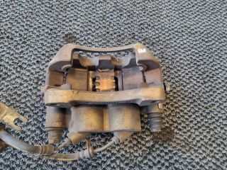 bontott RENAULT MASTER Jobb első Féknyereg Munkahengerrel