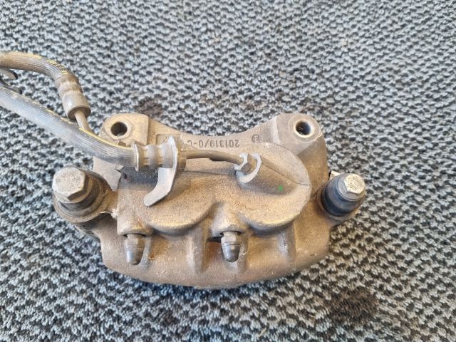 bontott RENAULT MASTER Jobb első Féknyereg Munkahengerrel