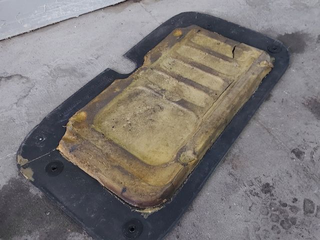 bontott RENAULT MASTER Akkumulátor Fedél