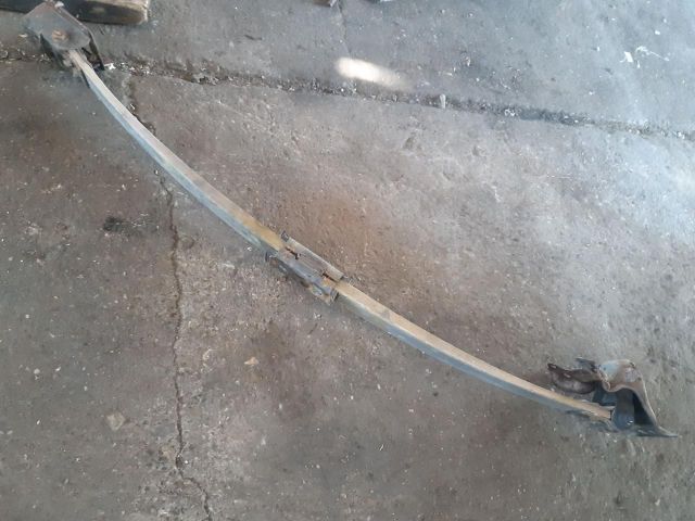 bontott RENAULT MASTER Bal hátsó Rugó