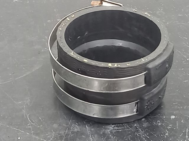 bontott RENAULT MASTER EGR Hűtő Cső