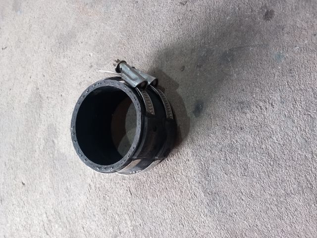 bontott RENAULT MASTER EGR Hűtő Cső