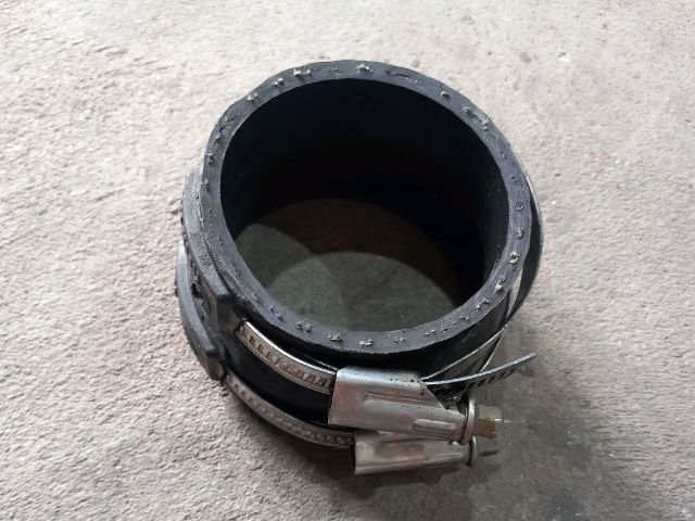 bontott RENAULT MASTER EGR Hűtő Cső