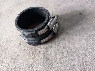 bontott RENAULT MASTER EGR Hűtő Cső