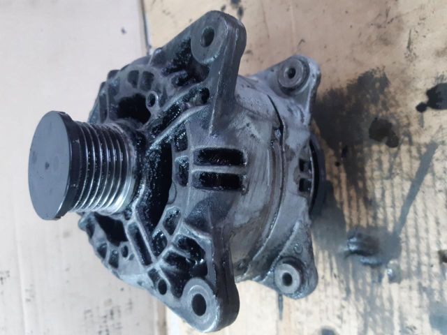 bontott RENAULT MASTER Generátor