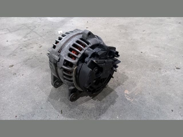 bontott RENAULT MASTER Generátor