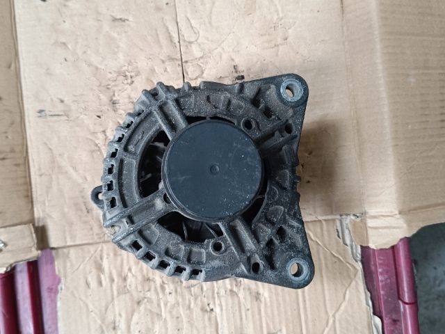 bontott RENAULT MASTER Generátor