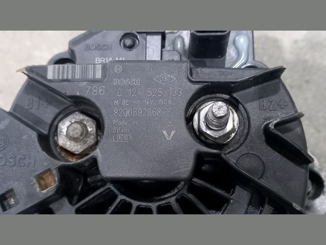 bontott RENAULT MASTER Generátor