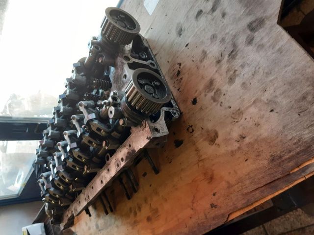 bontott RENAULT MASTER Hengerfej