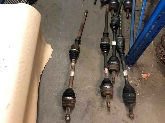 bontott RENAULT MASTER Jobb Féltengely