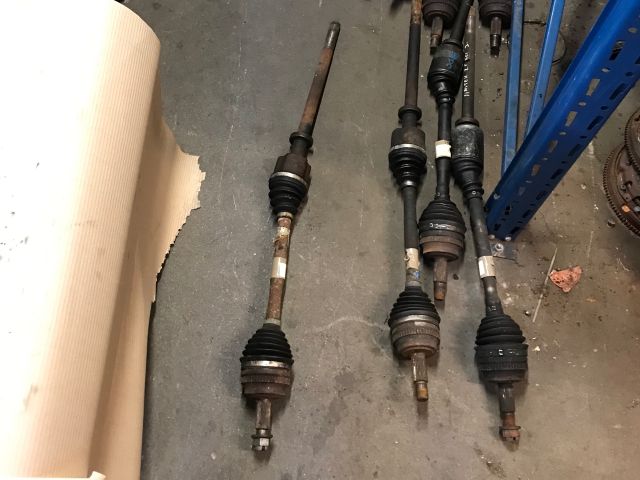 bontott RENAULT MASTER Jobb Féltengely