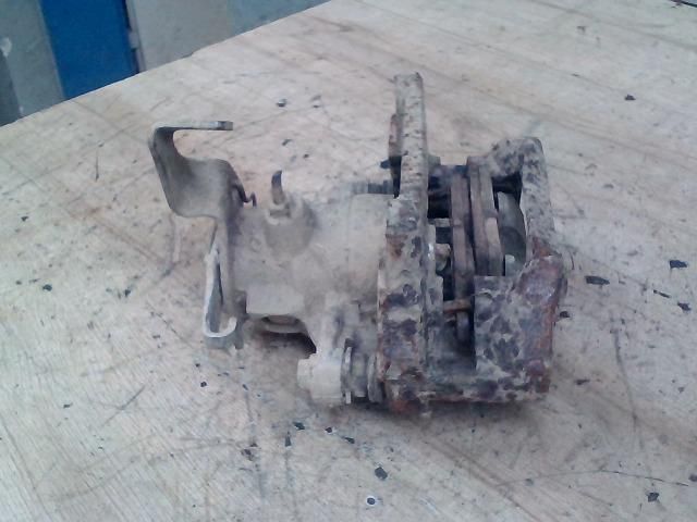 bontott RENAULT MASTER Jobb hátsó Féknyereg Munkahengerrel