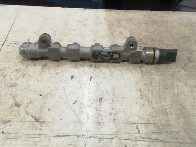 bontott RENAULT MASTER Közösnyomócső