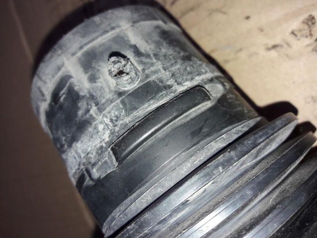 bontott RENAULT MASTER Légbeömlő Cső