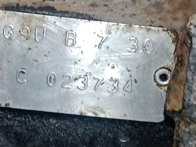 bontott RENAULT MASTER Motor (Fűzött blokk hengerfejjel)