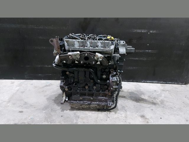 bontott RENAULT MASTER Motor (Fűzött blokk hengerfejjel)