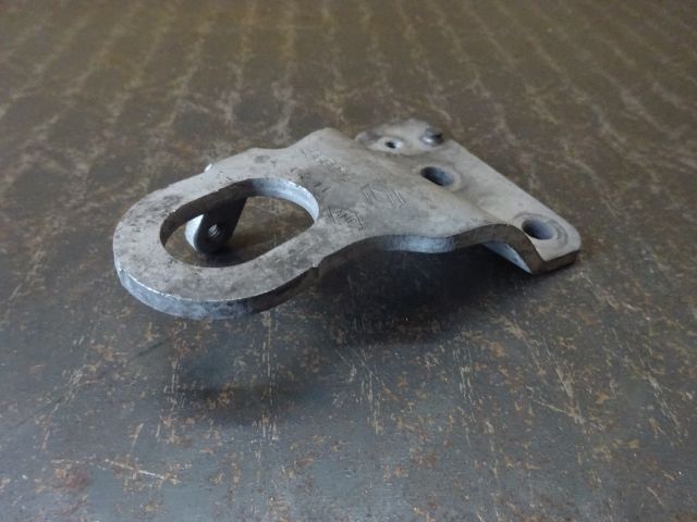 bontott RENAULT MASTER Motor Tartó Bak (Fém)