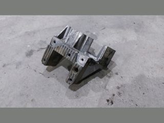 bontott RENAULT MASTER Motor Tartó Bak Jobb
