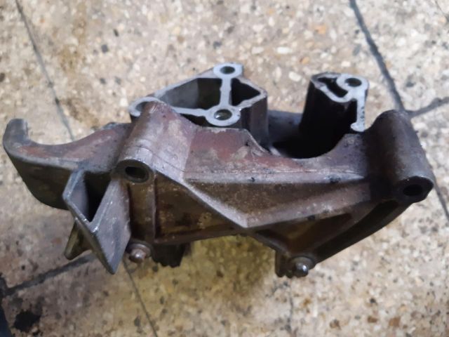 bontott RENAULT MASTER Motor Tartó Bak (Pozíciófüggetlen)