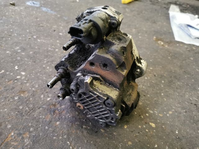 bontott RENAULT MASTER Nagynyomású Szivattyú