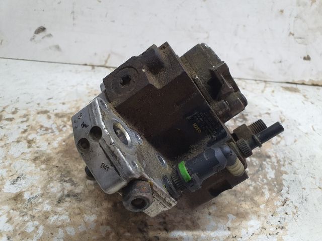 bontott RENAULT MASTER Nagynyomású Szivattyú