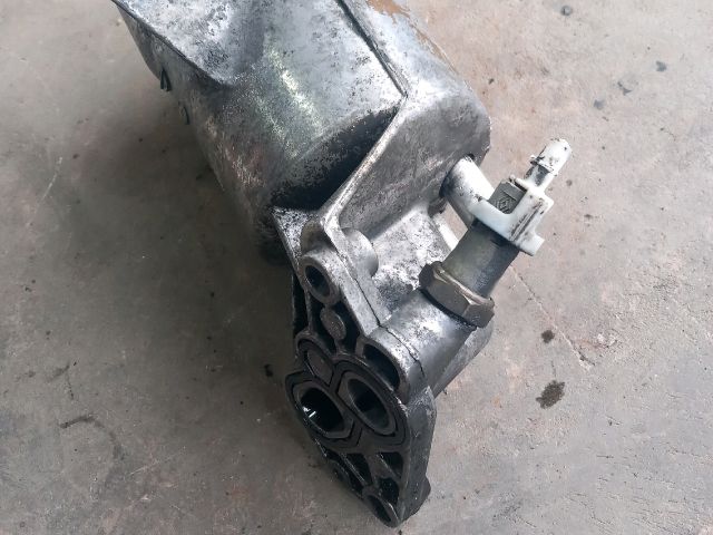 bontott RENAULT MASTER Olajszűrő Ház