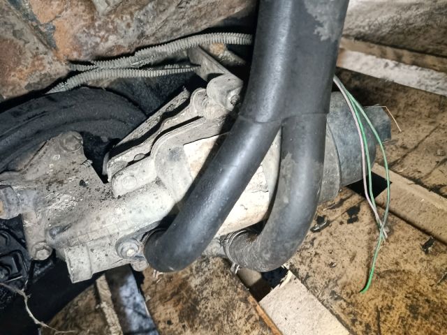 bontott RENAULT MASTER Olajszűrő Ház