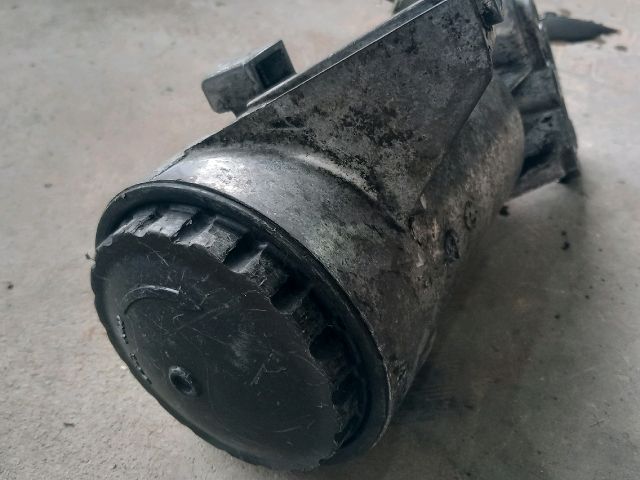 bontott RENAULT MASTER Olajszűrő Ház