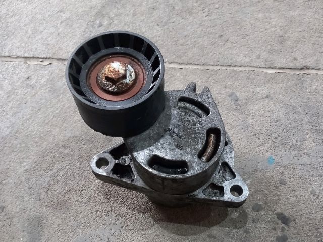bontott RENAULT MASTER Szíjfeszítő Görgő