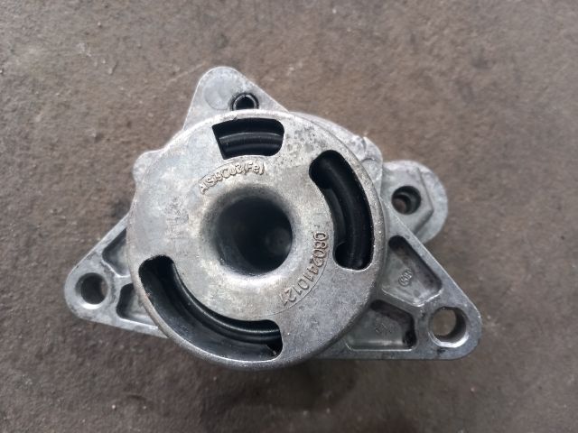 bontott RENAULT MASTER Szíjfeszítő Görgő