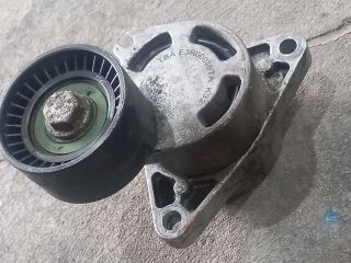 bontott RENAULT MASTER Szíjfeszítő Görgő