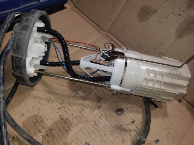 bontott RENAULT MASTER Üzemanyagszint Jeladó