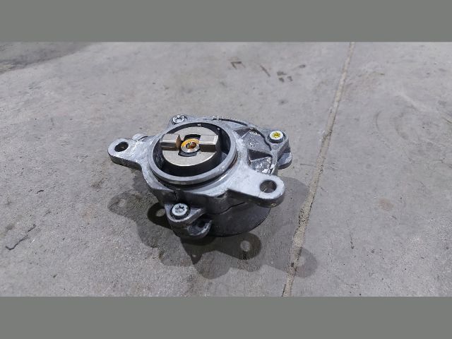 bontott RENAULT MASTER Vákumpumpa