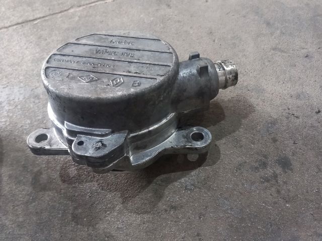 bontott RENAULT MASTER Vákumpumpa