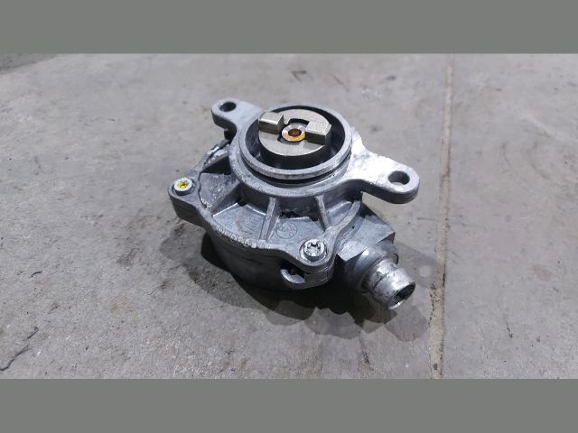 bontott RENAULT MASTER Vákumpumpa