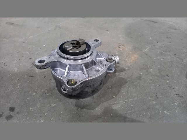 bontott RENAULT MASTER Vákumpumpa
