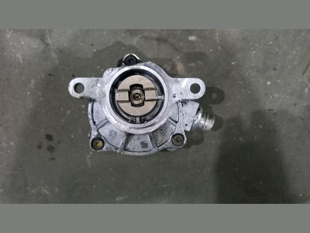 bontott RENAULT MASTER Vákumpumpa