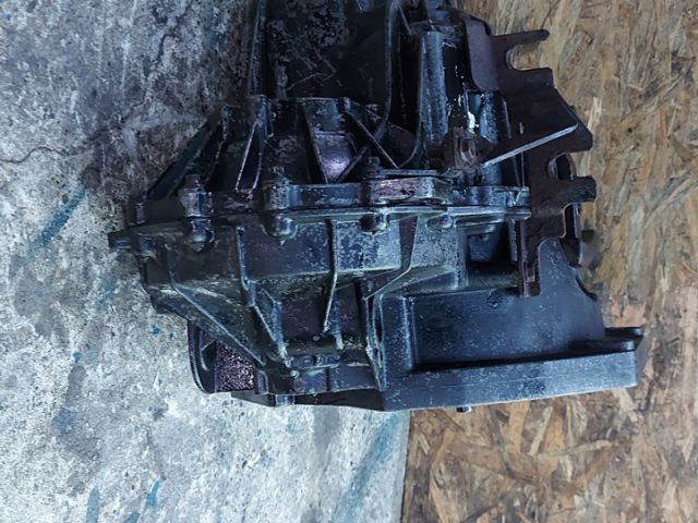 bontott RENAULT MASTER Váltó (Mechanikus)