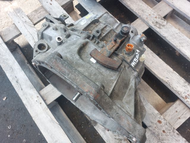 bontott RENAULT MASTER Váltó (Mechanikus)