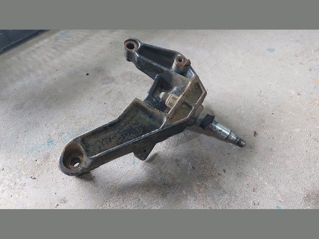 bontott RENAULT MASTER Váltó Tartó Bak (Pozíciófüggetlen)