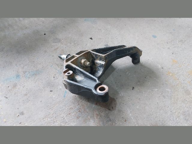 bontott RENAULT MASTER Váltó Tartó Bak (Pozíciófüggetlen)