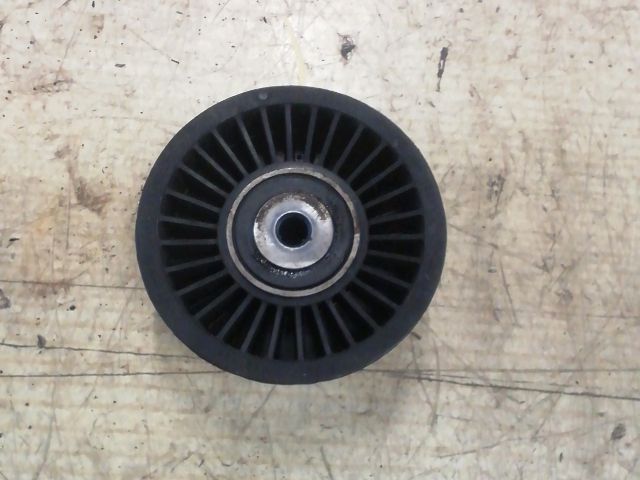 bontott RENAULT MASTER Vezetőgörgő