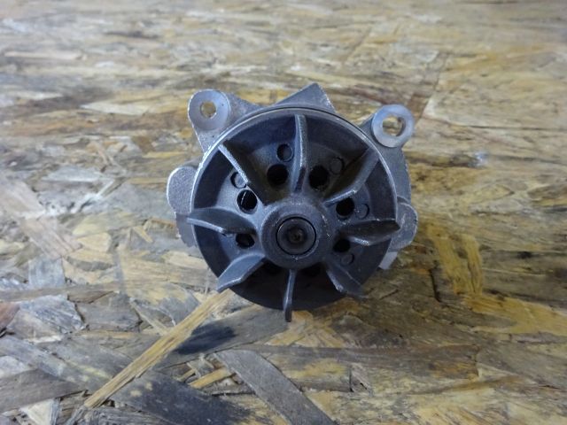 bontott RENAULT MASTER Vízpumpa