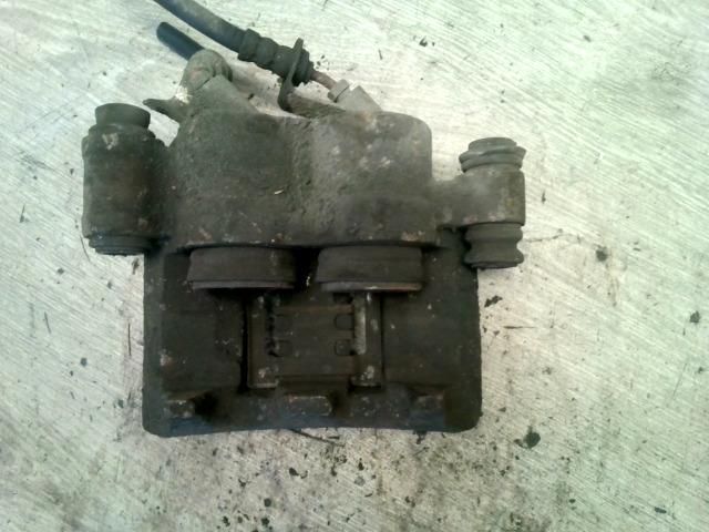 bontott RENAULT MASTER Bal első Féknyereg Munkahengerrel