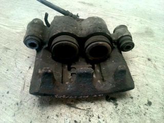 bontott RENAULT MASTER Bal első Féknyereg Munkahengerrel