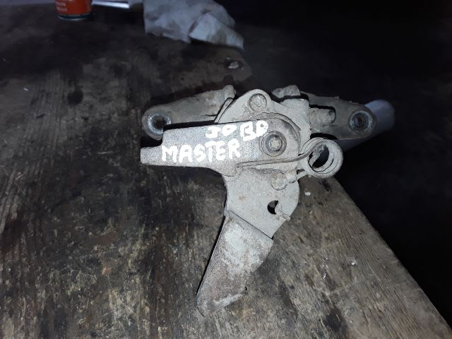 bontott RENAULT MASTER Jobb hátsó Féknyereg Munkahengerrel