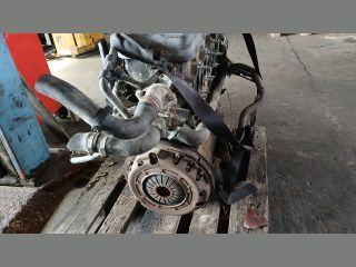 bontott RENAULT MASTER Motor (Fűzött blokk hengerfejjel)