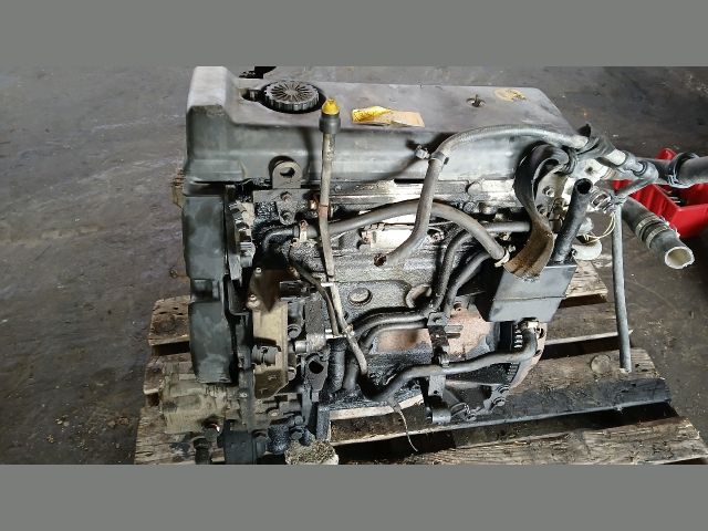 bontott RENAULT MASTER Motor (Fűzött blokk hengerfejjel)